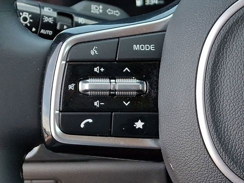 Used 2024 Kia Carnival SX Prestige FWD image 22