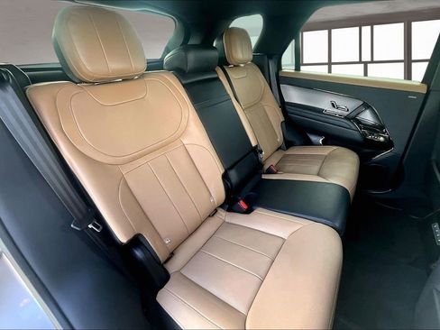 Used 2023 Land Rover Range Rover Sport SE Dynamic image 28