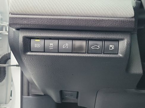 Certified 2025 Toyota Camry SE image 21