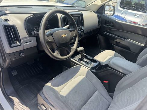 Used 2018 Chevrolet Colorado W/T image 11