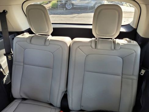 New 2026 Lincoln Aviator Reserve AWD/4WD image 17