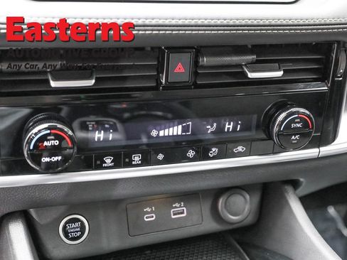 Used 2022 Nissan Rogue SV image 20