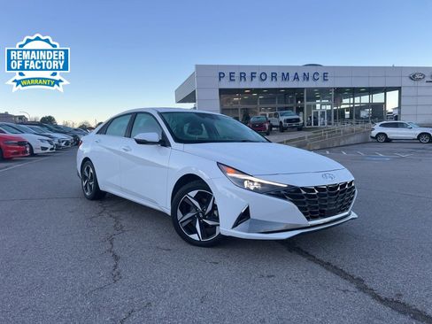 Used 2023 Hyundai Elantra Limited w/ Preferred Accessory Package image 1