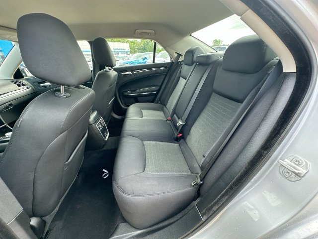 Used 2023 Chrysler 300 Touring w/ Sport Appearance Package RWD image 28