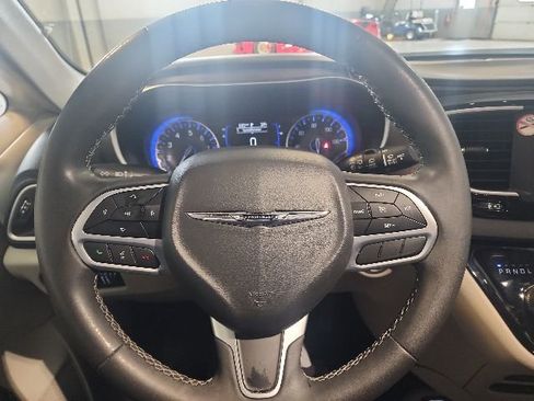 Used 2023 Chrysler Voyager LX FWD image 22