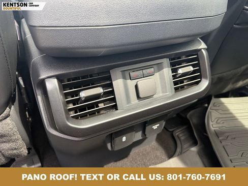 Used 2025 Ford F150 Raptor AWD/4WD image 39