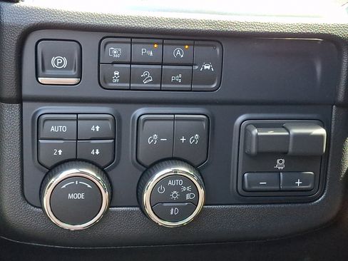 Certified 2026 Chevrolet Tahoe RST w/ Comfort Package AWD/4WD image 27