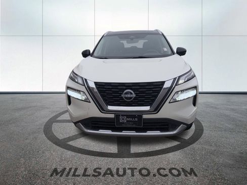 Used 2023 Nissan Rogue Platinum w/ Platinum Premium Package AWD/4WD image 2