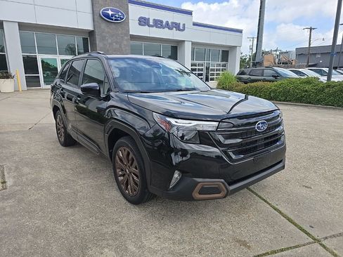 Used 2025 Subaru Forester Sport image 40