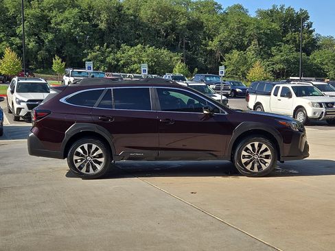 Certified 2025 Subaru Outback Limited XT AWD/4WD image 7