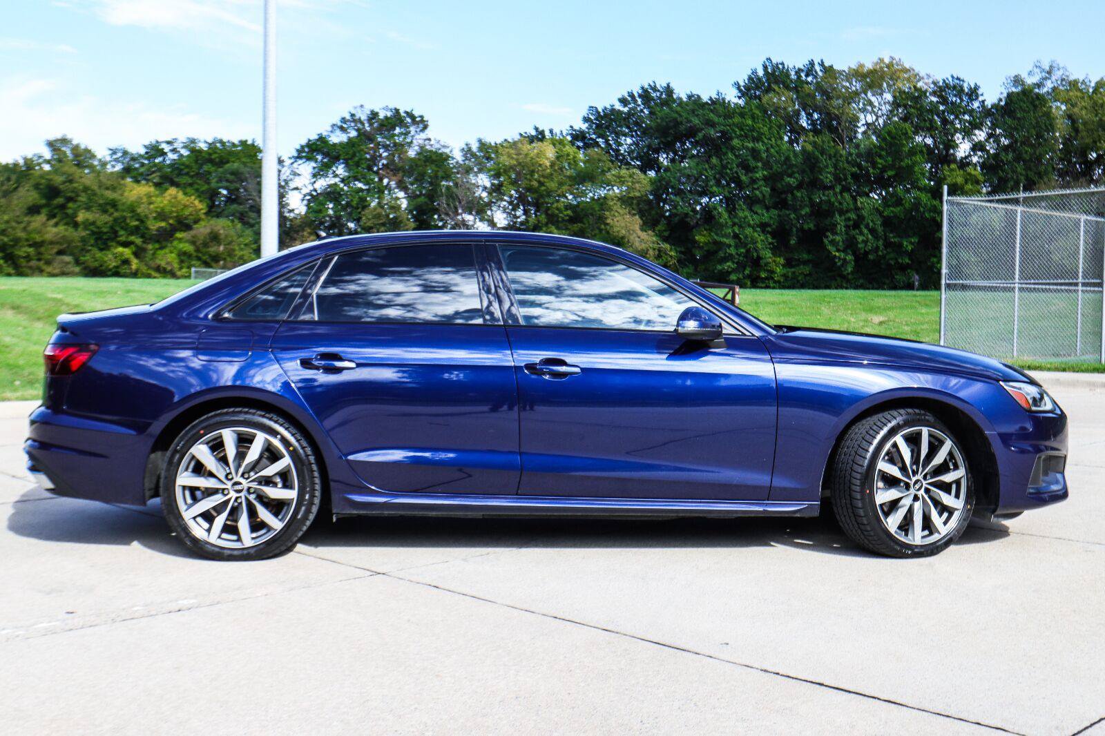 Used 2022 Audi A4 2.0T Premium Plus AWD/4WD image 5