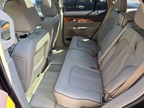 Used 2015 Lincoln MKX AWD w/ Equipment Group 102A image 37