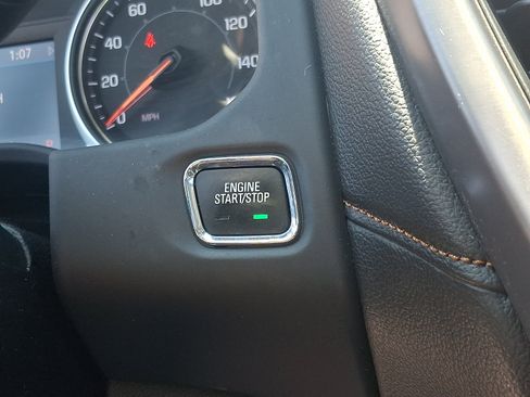 Used 2021 GMC Acadia AT4 w/ Preferred Package AWD/4WD image 24