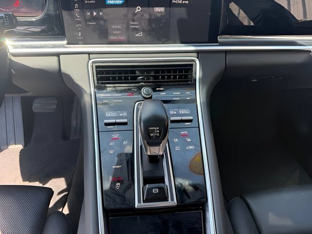 Used 2018 Porsche Panamera 4 AWD/4WD image 19