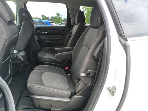 Used 2017 Chevrolet Traverse LT w/ Style and Technology Package AWD/4WD image 13
