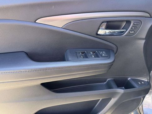 Certified 2022 Honda Pilot Special Edition image 15