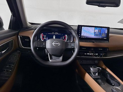 New 2026 Nissan Rogue Platinum w/ Platinum Premium Package image 25