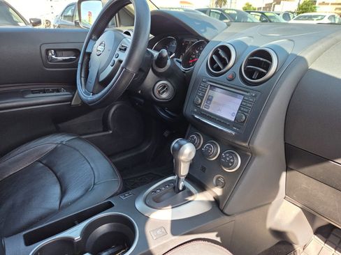 Used 2011 Nissan Rogue SV w/ SL Pkg image 16