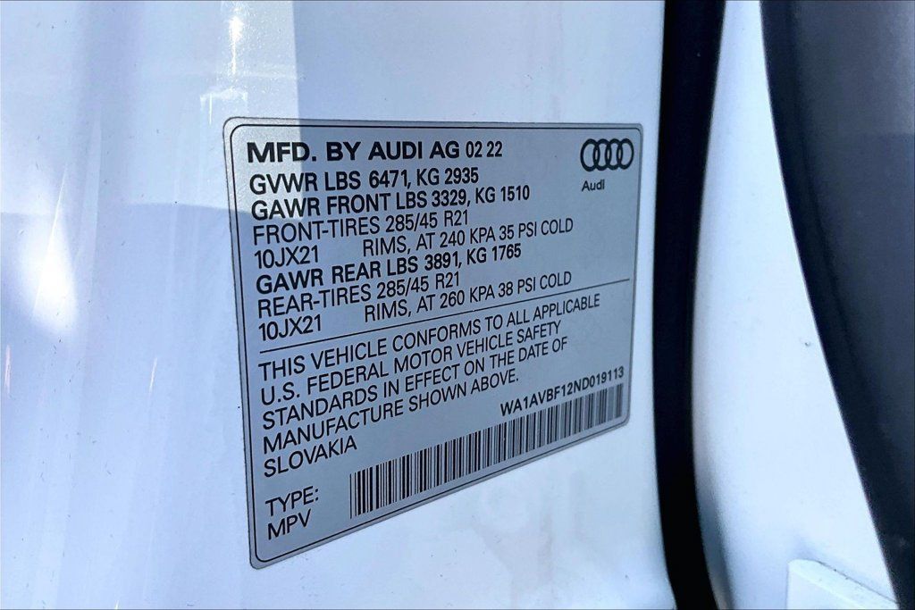 Used 2022 Audi Q8 Premium AWD/4WD image 17