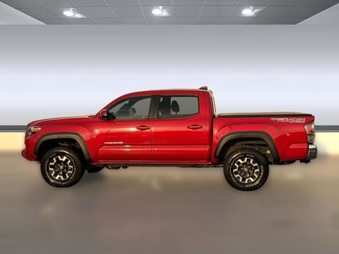 Used 2020 Toyota Tacoma TRD Off-Road AWD/4WD image 2