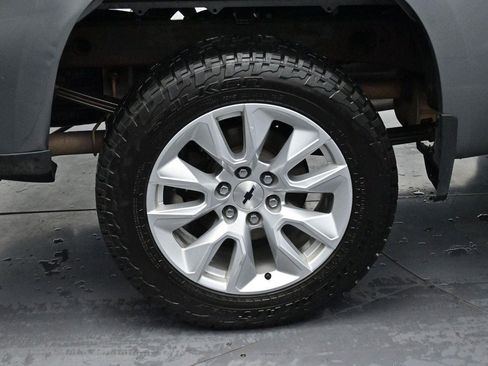 Used 2021 Chevrolet Silverado 1500 Custom AWD/4WD image 33