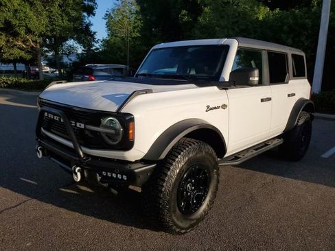 Used 2024 Ford Bronco Wildtrak AWD/4WD image 2
