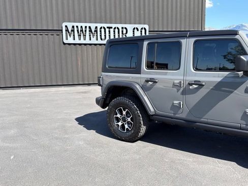 Used 2022 Jeep Wrangler Unlimited Rubicon AWD/4WD image 4