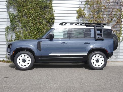 New 2025 Land Rover Defender 110 S image 8