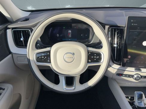 New 2026 Volvo XC60 B5 Ultra w/ Protection Package Premier image 25