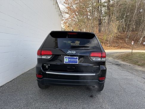 Used 2021 Jeep Grand Cherokee Limited image 22