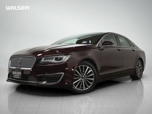 Used 2017 Lincoln MKZ Premiere image 1