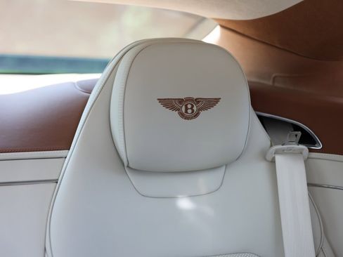 Used 2024 Bentley Continental GT image 49