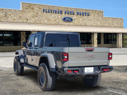 Used 2020 Jeep Gladiator Rubicon AWD/4WD image 4