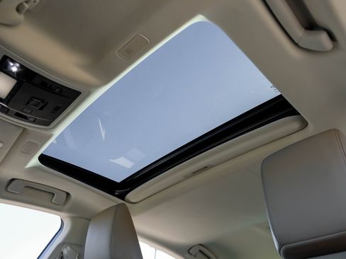 Used 2019 Lexus ES 350 image 5