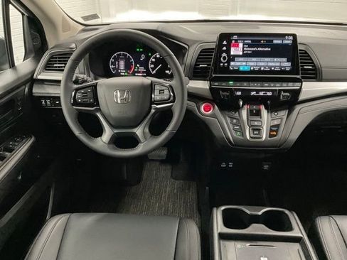 Certified 2026 Honda Odyssey EX-L image 18