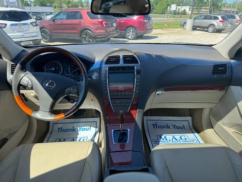 Used 2011 Lexus ES 350 FWD image 22
