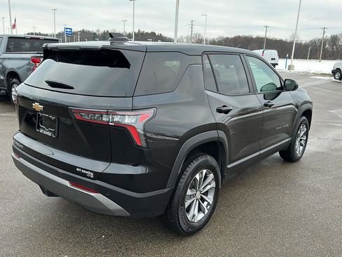 Used 2025 Chevrolet Equinox LT image 9