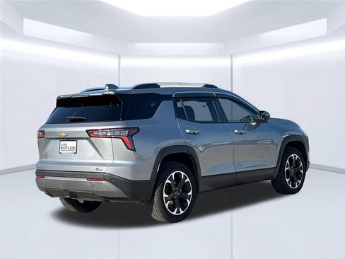 Used 2025 Chevrolet Equinox LT FWD image 7
