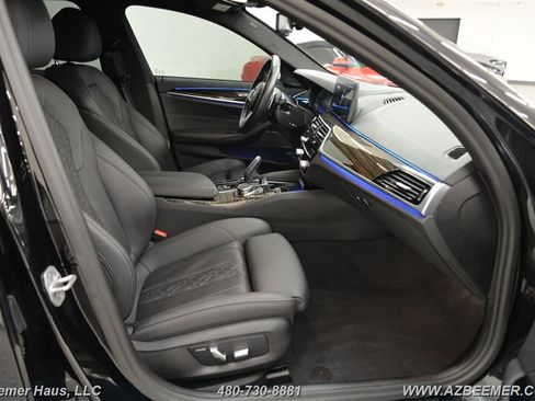 Used 2023 BMW 530i w/ M Sport Package RWD image 19
