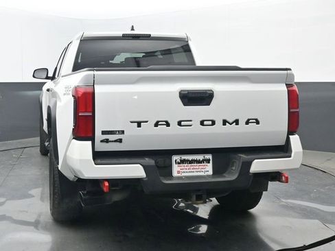 Used 2024 Toyota Tacoma TRD Off-Road image 4