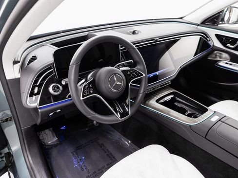 Certified 2024 Mercedes-Benz E 350 4MATIC Sedan image 9