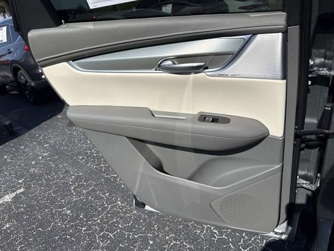 New 2026 Cadillac XT5 Premium Luxury FWD image 13