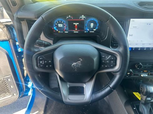 Certified 2025 Ford Bronco Badlands AWD/4WD image 17
