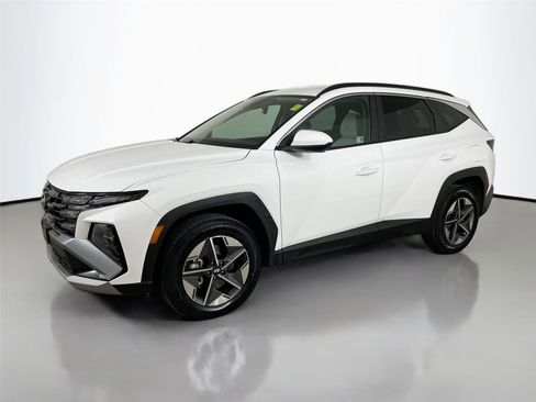 Used 2025 Hyundai Tucson SEL AWD/4WD image 4