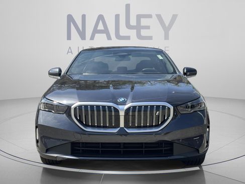 New 2026 BMW i5 eDrive40 w/ Premium Package RWD image 6