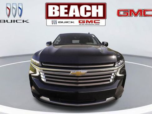 Used 2024 Chevrolet Tahoe High Country AWD/4WD image 8