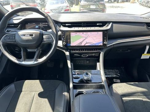 New 2026 Jeep Grand Cherokee L 4WD image 14