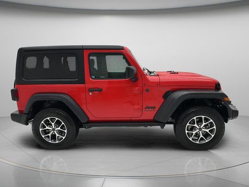 Used 2024 Jeep Wrangler Sport AWD/4WD image 3