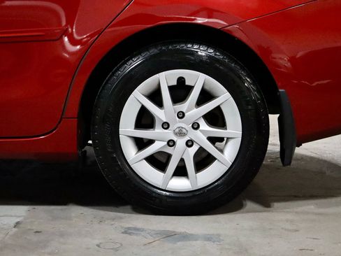 Used 2013 Toyota Prius V Five image 5