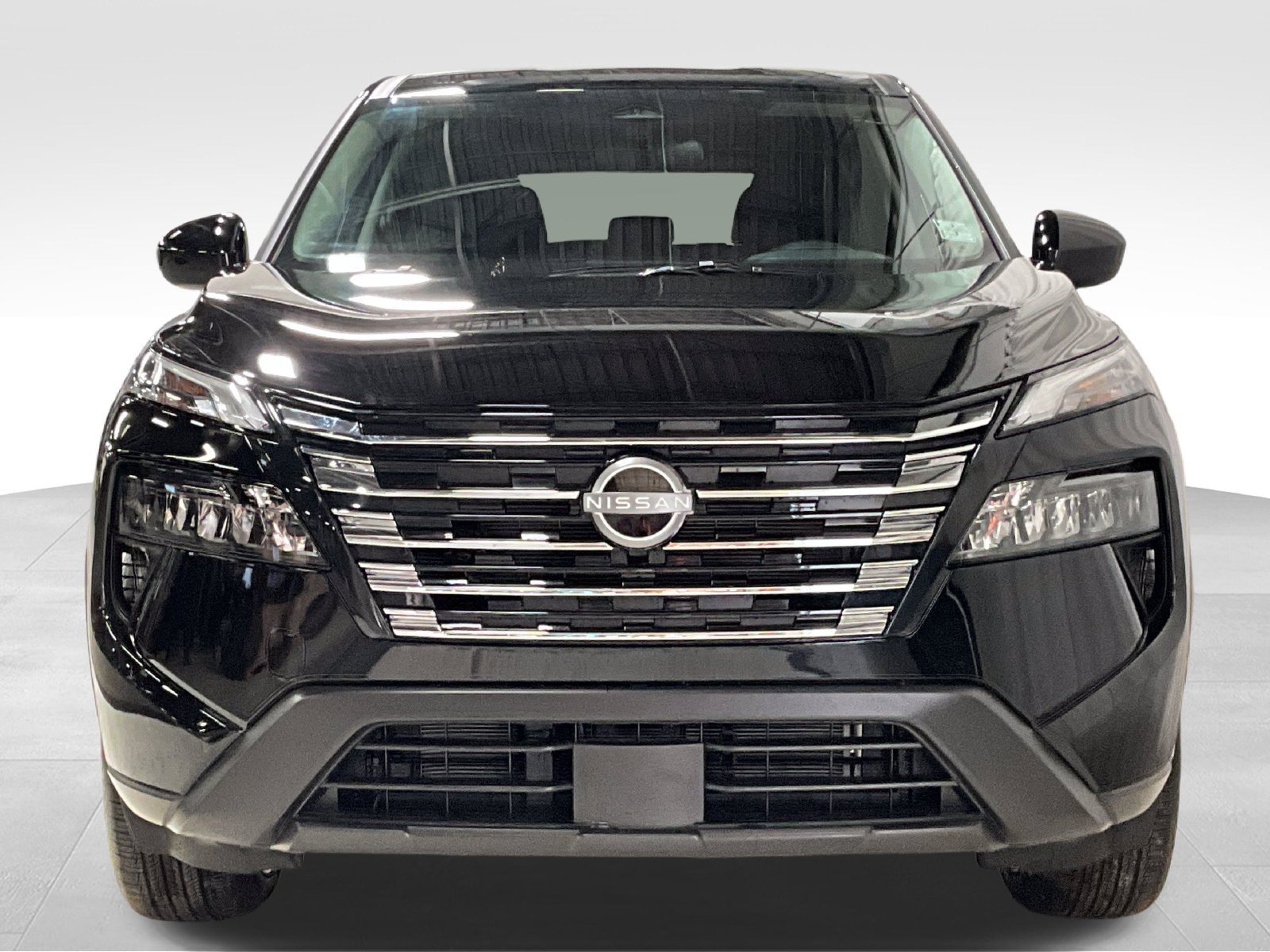 Used 2026 Nissan Rogue SV AWD/4WD image 2